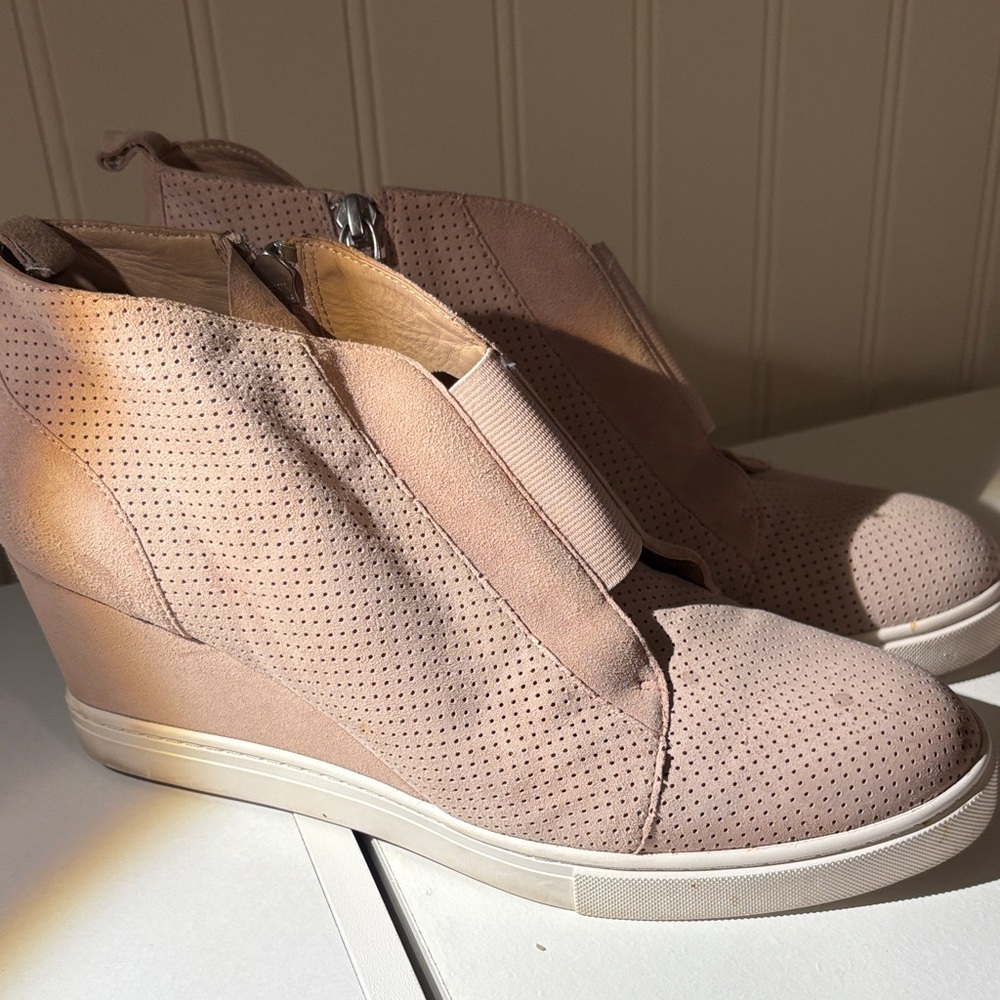 Paolo Pink Perforated Wedge Shoes